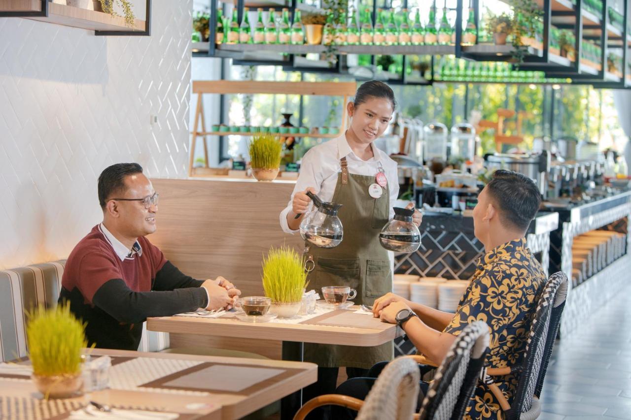 The Zuri Dumai Hotel Buitenkant foto